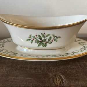 Lenox White and Green Serveware Gravy Boat